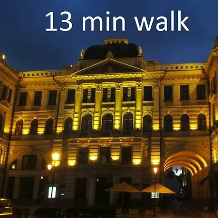Fireplace, Cable Tv, Parking, Autonomous Heating, Historic Old Town, Top 30 Places To See In 20min Walk, Self Check-in, Local Advice, Fast Wifi, Safe Neighborhood, 2019 Newly Restored Building, Quiet-soundproof Walls, Local Tips, Queen Bed, Fully Equ Апартаменти Вільнюс