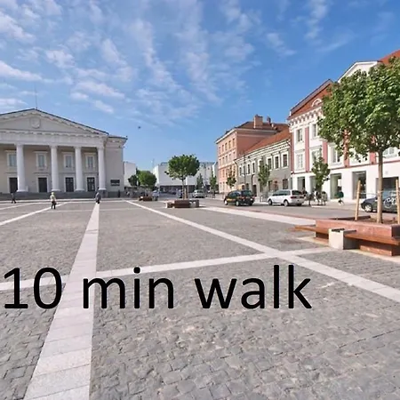 Апартаменти Fireplace, Cable Tv, Parking, Autonomous Heating, Historic Old Town, Top 30 Places To See In 20min Walk, Self Check-in, Local Advice, Fast Wifi, Safe Neighborhood, 2019 Newly Restored Building, Quiet-soundproof Walls, Local Tips, Queen Bed, Fully Equ *