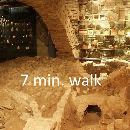 Fireplace, Cable Tv, Parking, Autonomous Heating, Historic Old Town, Top 30 Places To See In 20min Walk, Self Check-in, Local Advice, Fast Wifi, Safe Neighborhood, 2019 Newly Restored Building, Quiet-soundproof Walls, Local Tips, Queen Bed, Fully Equ * Vilnius