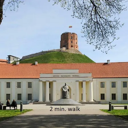 Fireplace, Cable Tv, Parking, Autonomous Heating, Historic Old Town, Top 30 Places To See In 20min Walk, Self Check-in, Local Advice, Fast Wifi, Safe Neighborhood, 2019 Newly Restored Building, Quiet-soundproof Walls, Local Tips, Queen Bed, Fully Equ Apartment Vilnius